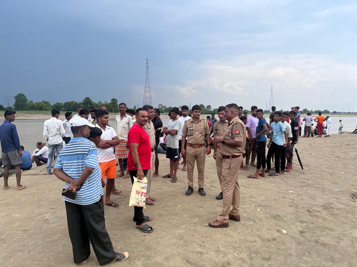 Teenage girl drowned in Devha river while bathing animals