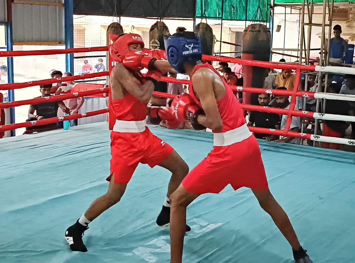 Women and men showed the power of their punch in district level boxing