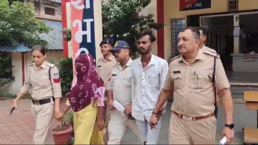 Khargone Husband used to bid farewell to his wife by becoming her brother and making her his bride