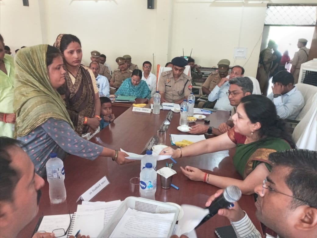 Madam! How to go home, three feet pillar erected in the way