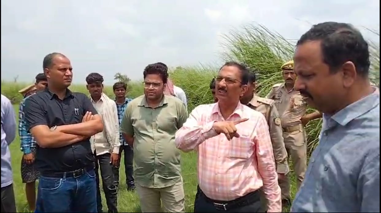 Opposition to plantation on 47.74 hectares of land on the banks of Ganga