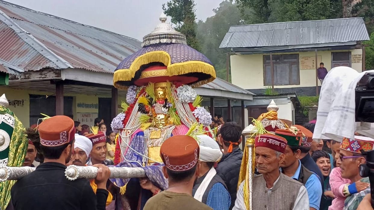 Procession taken out on the inauguration of Saate Jaach fair