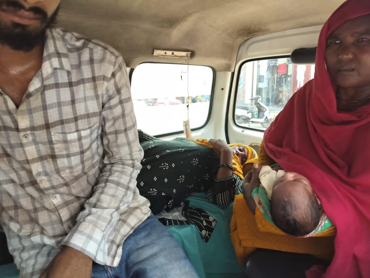 Homeless mother and newborn had to take shelter behind the protest site