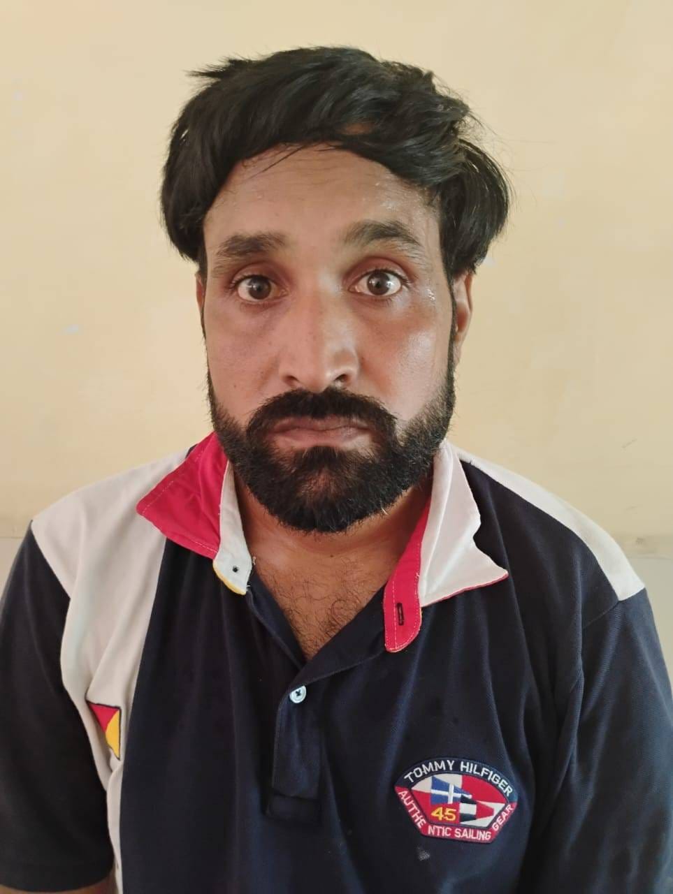 A vicious thief from Sirsa was caught and confessed to 10 crimes in Fatehabad.
