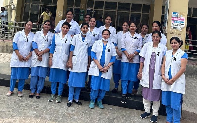 Nursing officer did the work wearing black badge