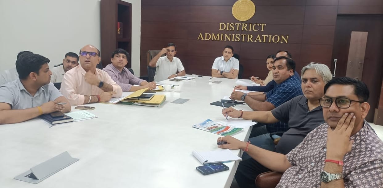 Corporation Commissioner not satisfied with the cleanliness system of the city