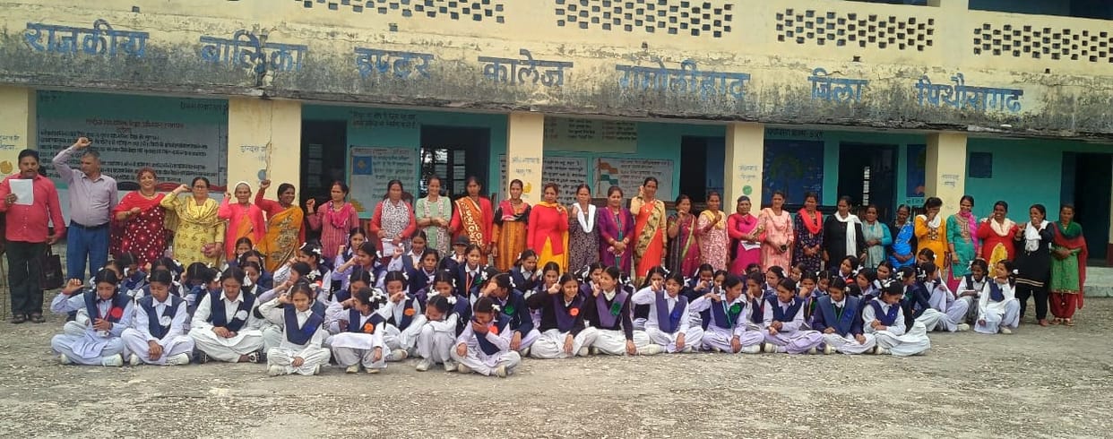 teachers.girl. students. make.future.