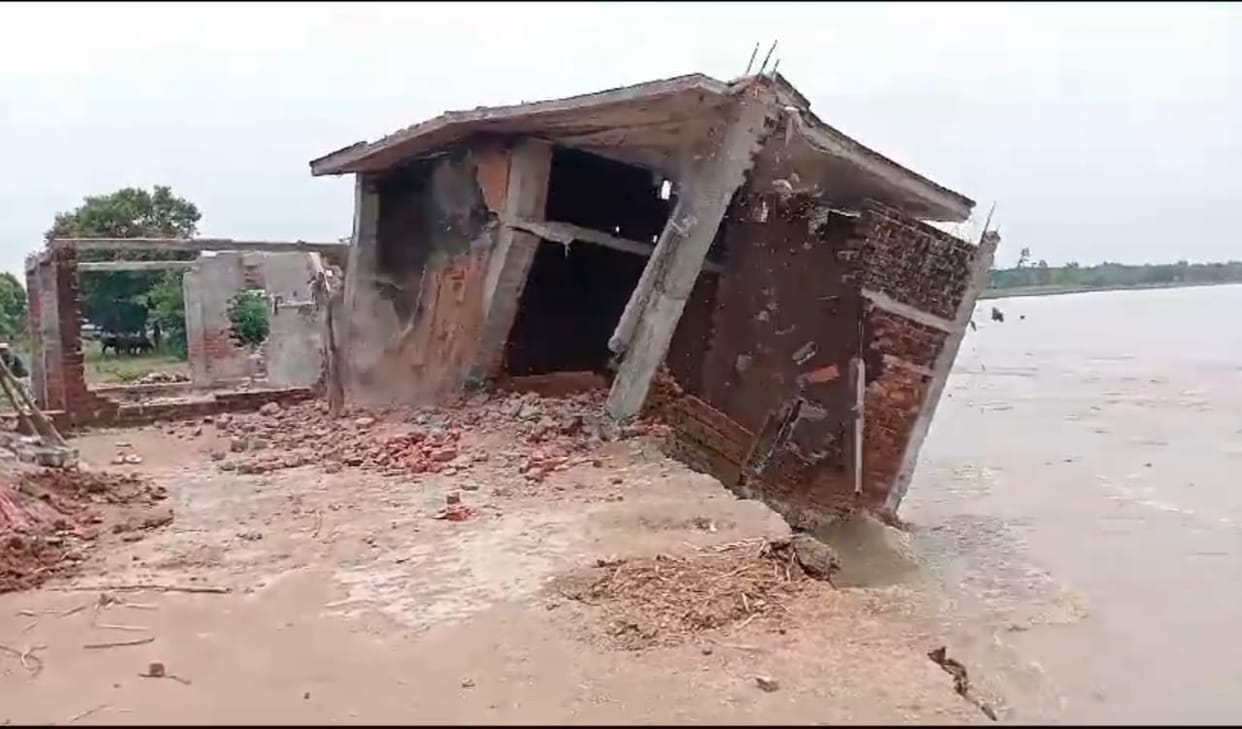 No one shared the pain of flood victims... forced to live a nomadic life