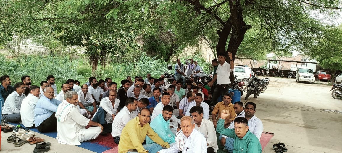 Electricity Corporation employees will stop work from today if their demands are not met