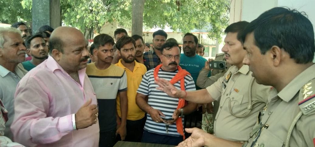 After an altercation, Galla traders were beaten with sticks