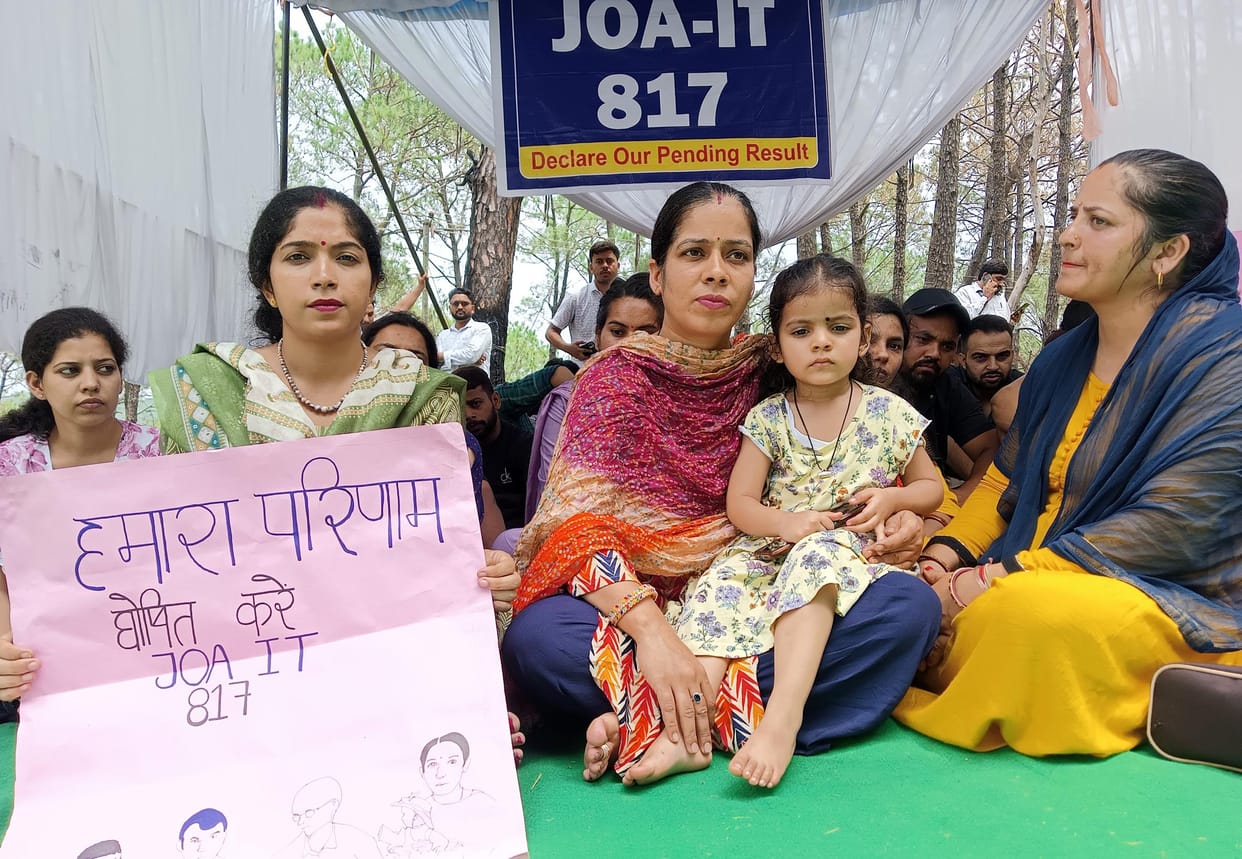 Candidates' tents were uprooted at night, they went on strike again in the morning