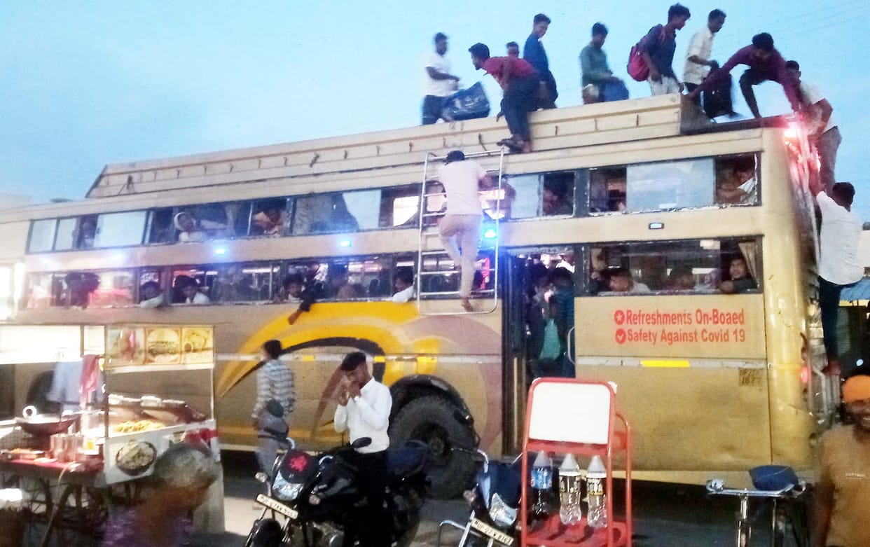 Passengers were sitting up to the roof of the double decker bus, Puwayan police issued a challan of Rs 5000