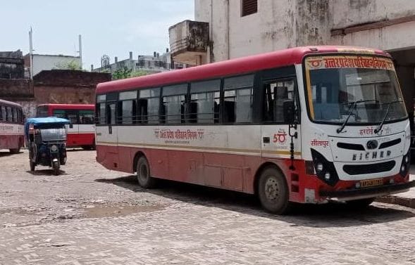Buses traveling less than the prescribed limit are causing losses to the transport department.