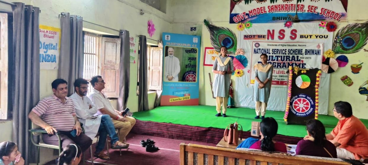Ashu and Himanshi stood first in the junior category of debate competition.