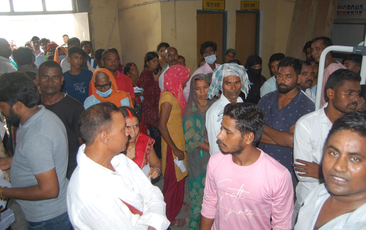 The problem of the new digital X-ray machine was not fixed, patients remained troubled for the second day too