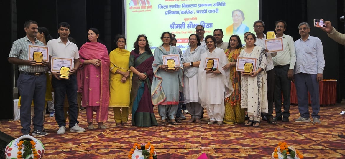 Bright students of government schools outshone those of private schools