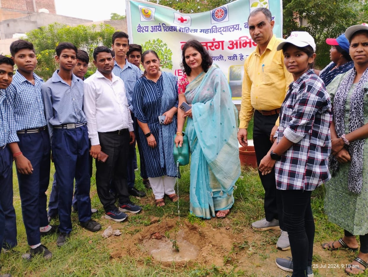 Saplings were planted in the government school of Jakhauda