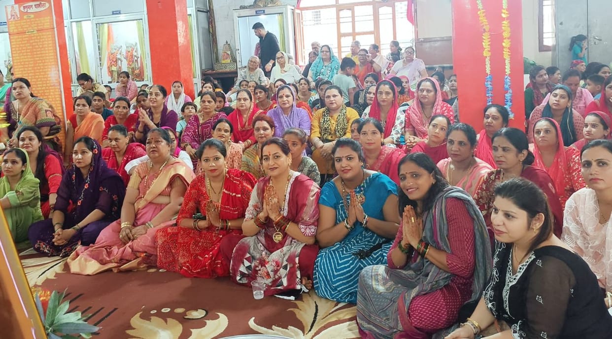 Praised the glory of Shiva in the story