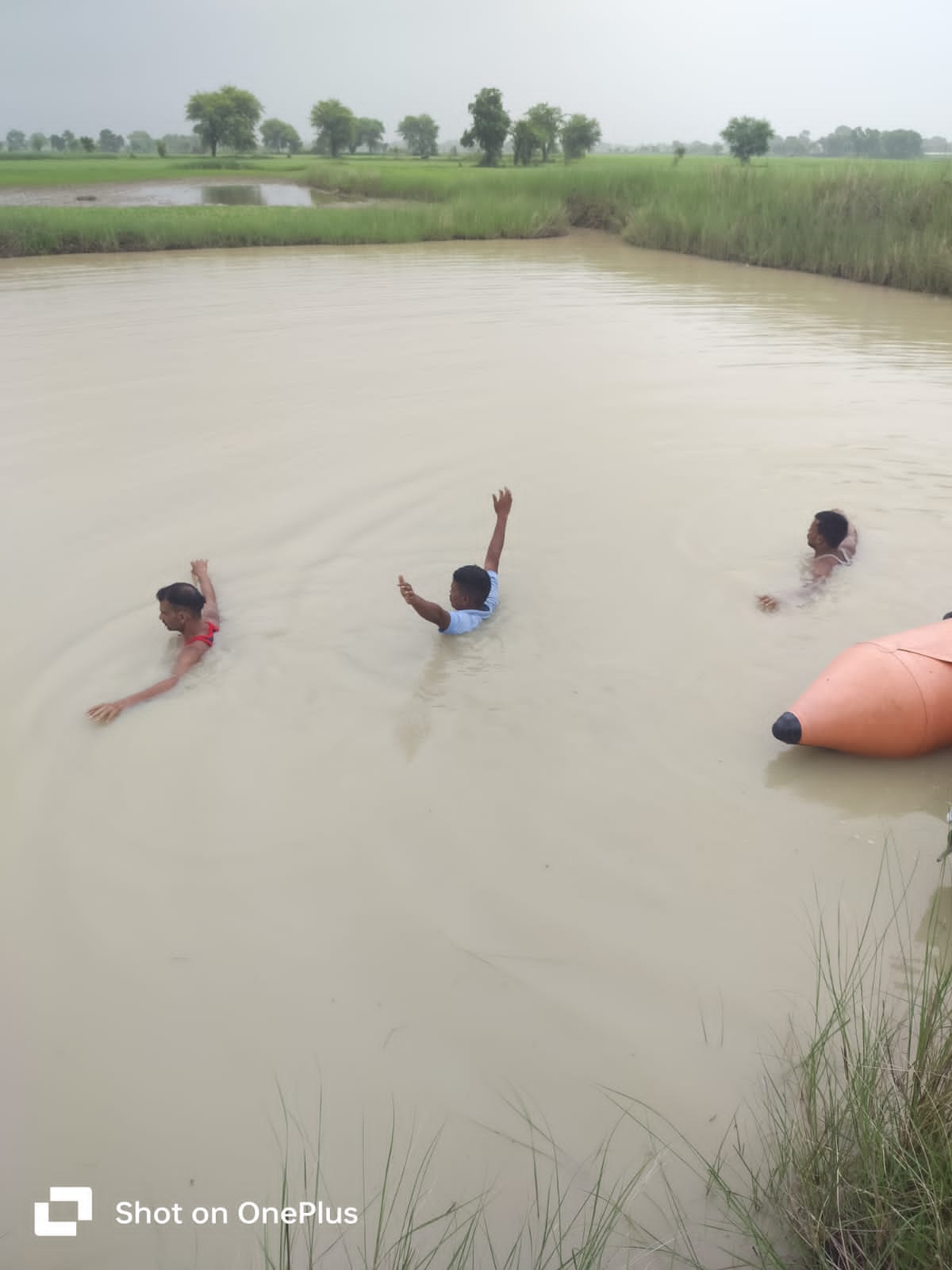 Woman drowns in pond while trying to save child, SDRF team conducts rescue operation