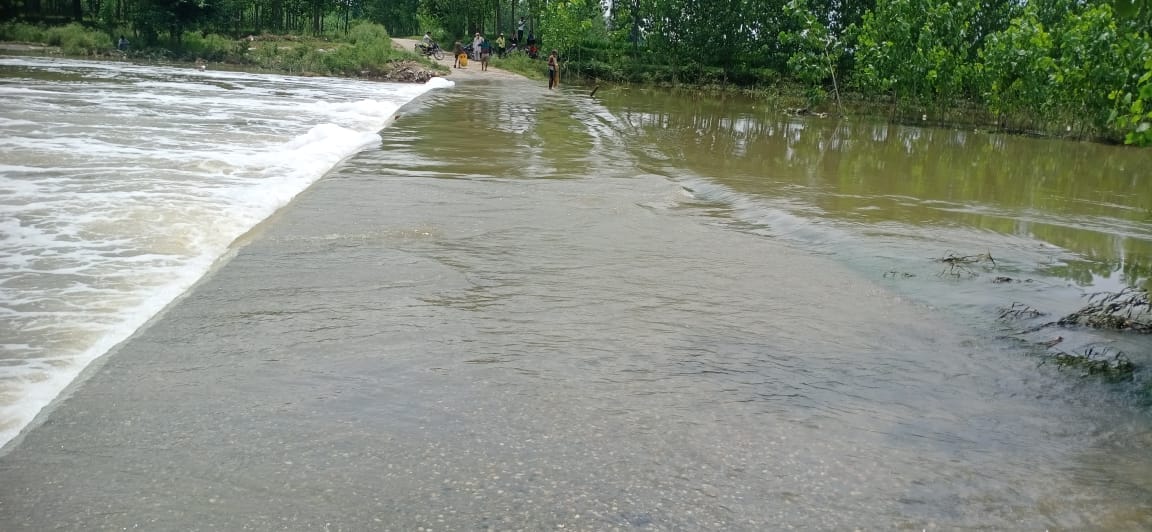 Water level increased in Ghad rivers, more than 10 villages lost contact