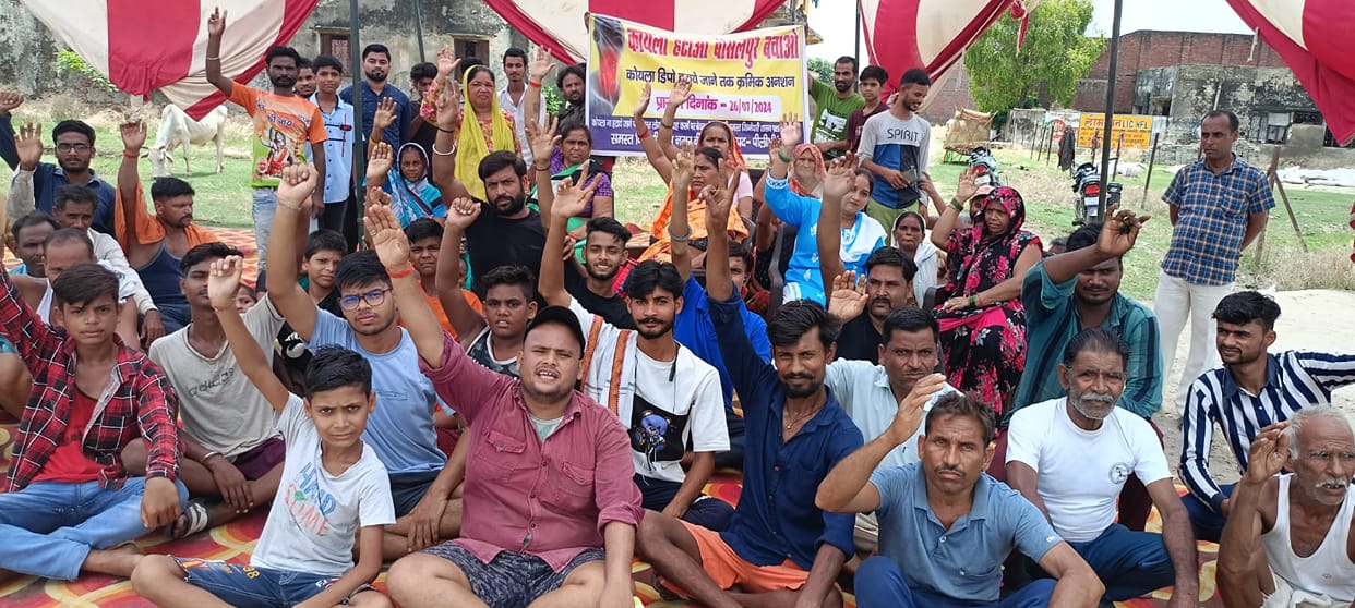 An indefinite sit-in began demanding the removal of the coal depot
