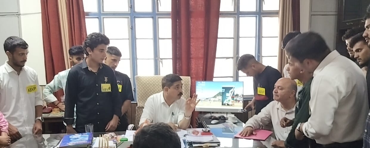 Improve cleanliness system in Chamba College: ABVP
