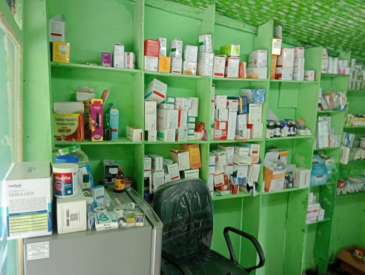 Medicine shop running without license in Churah sealed, operator fainted due to dizziness