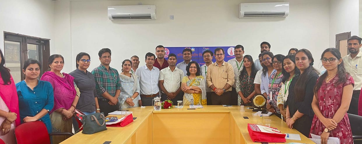 It is necessary to integrate ancient knowledge with modern educational systems: Yadav