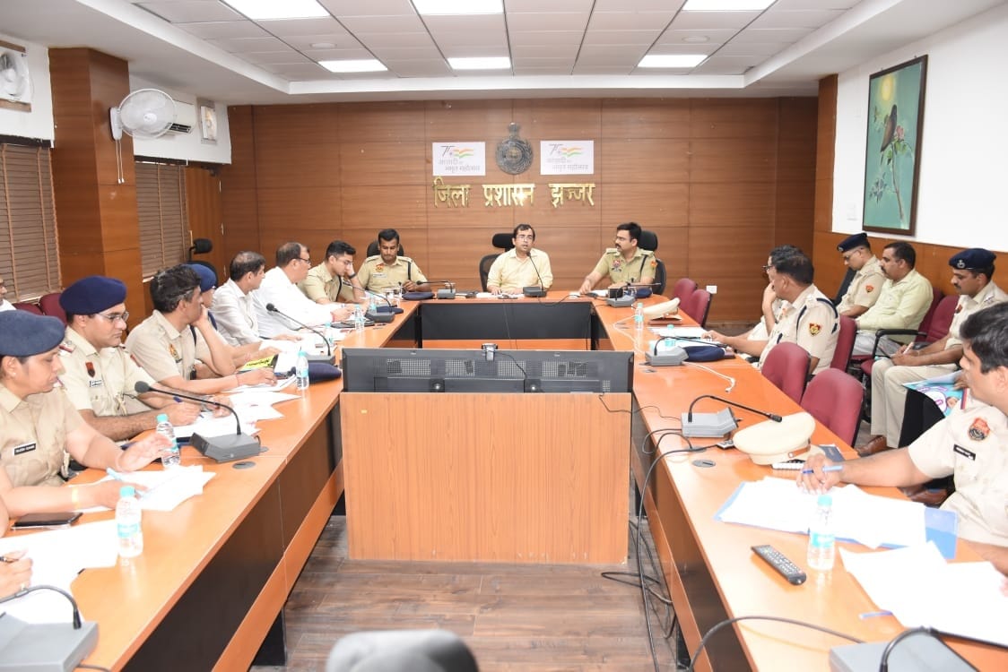 Take immediate action on complainant's complaint: Sawan