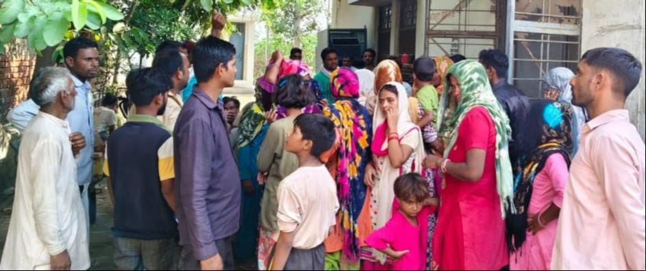 Villagers suffering from electricity shortage create ruckus at power plant