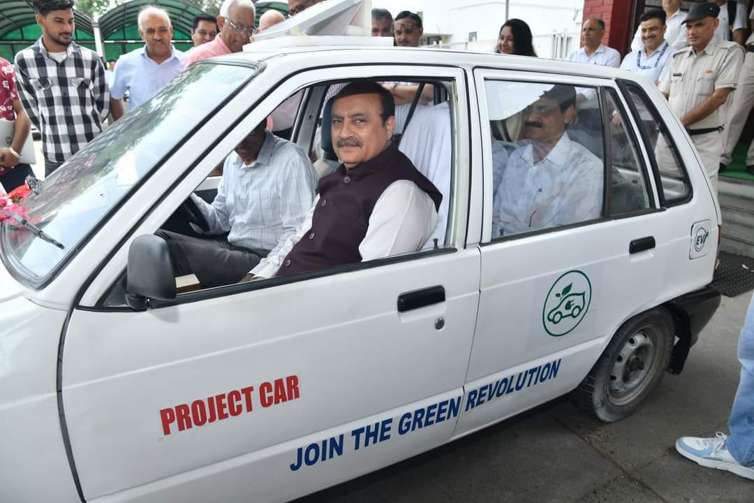 University students prepared electric car from scrap material