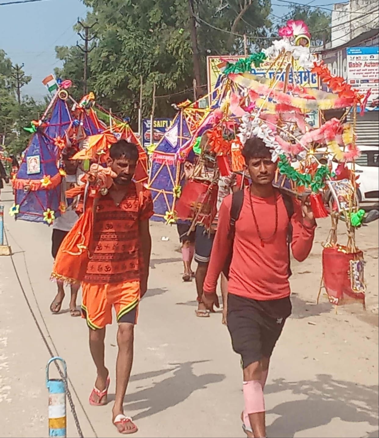 There is huge faith in summer, the flood of innocent people is increasing