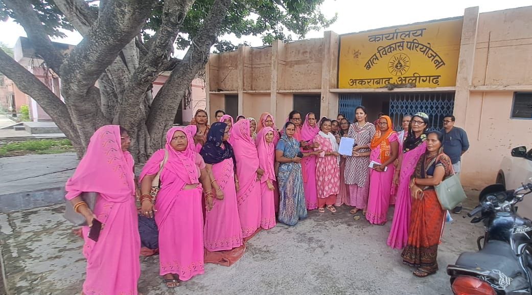 Now Anganwadi workers have come out against the headmaster