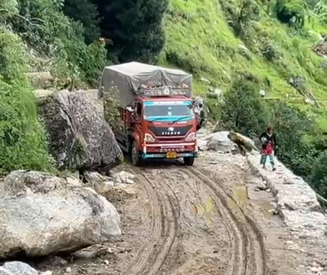 Road opened in Banik after 14 days, vehicles ran at a gallop