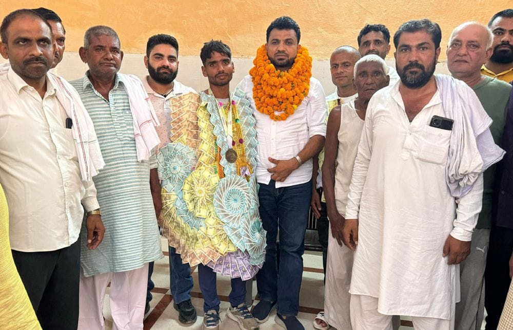 Rohit made a national record by running 140 km in 12 hours.