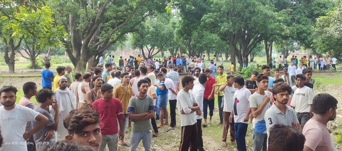 Retired Subedar's son murdered by slitting his throat