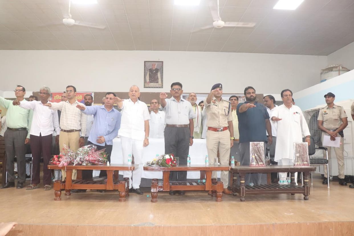 ADGP honored 5 drug free villages and 7 wards