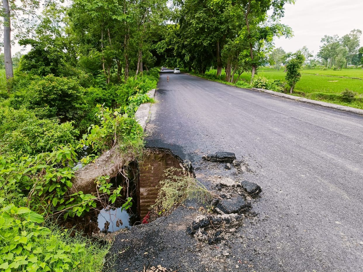 No repairs at damaged places, now Madhotanda road is sinking