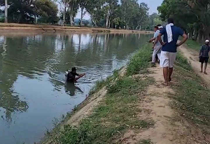 The young man who came to give Kothli to his sister drowned while bathing in the canal.