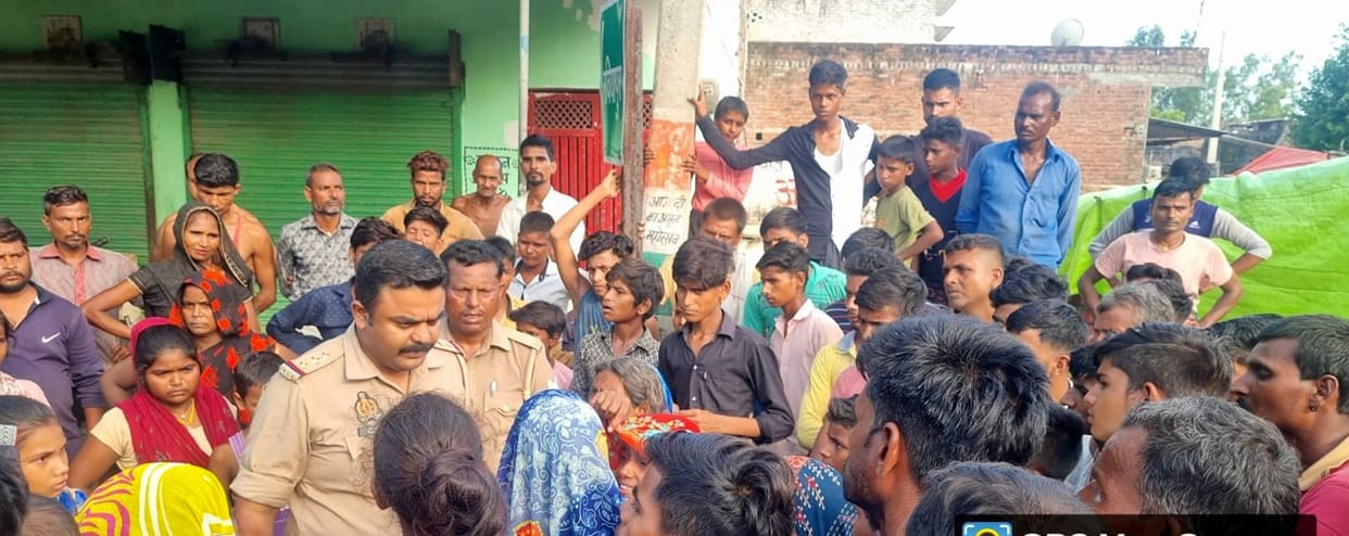 A jam was created by placing the dead body of a child on Nigohi-Tilhar road