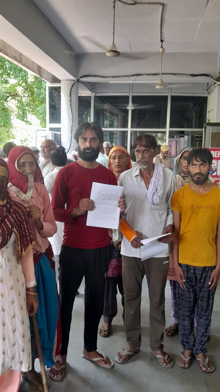 Family members demanded that a murder case be registered in the death of mother and son.