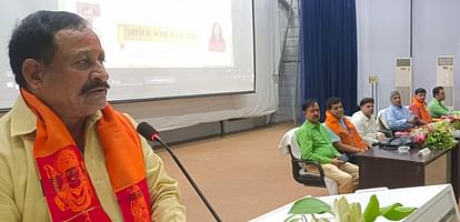 Youth should become carriers of change: Rajeshwar Youth should become agents of change: Rajeshwar