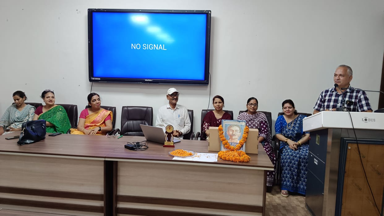 Munshi Premchand's birth anniversary celebrated in women's college