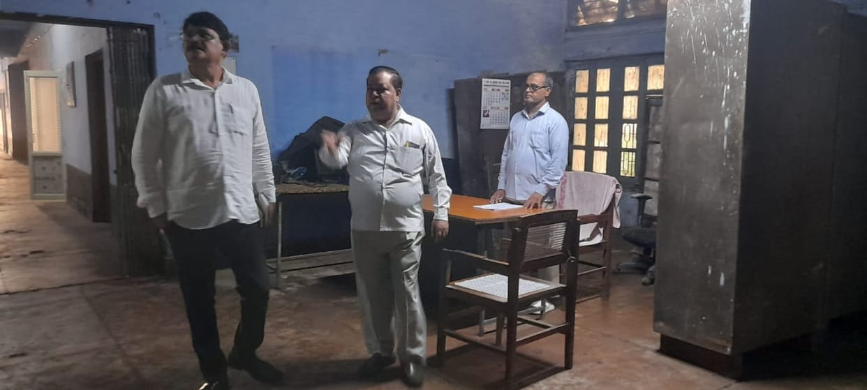 Employees found absent in DIOS and Gannadhikari office, salary stopped