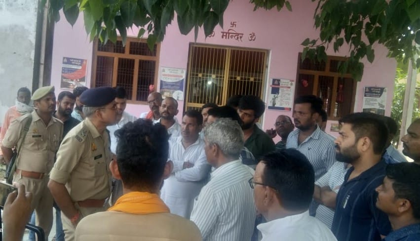 Dead body of rape accused found hanging from a tree