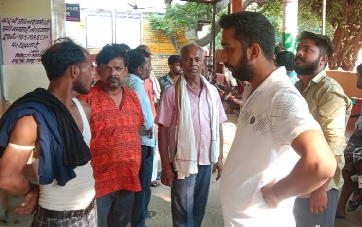 Woman returning after offering prasad at Hanuman temple dies in accident