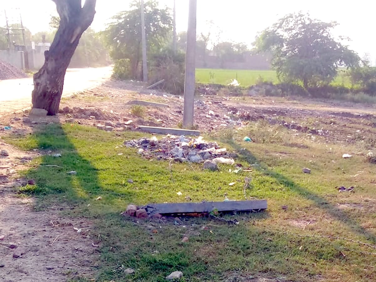 Demolition on cemetery land, Muslim community met Tehsildar