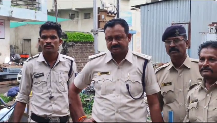 Khandwa: Know where the garbage heap started spewing liquor bottles