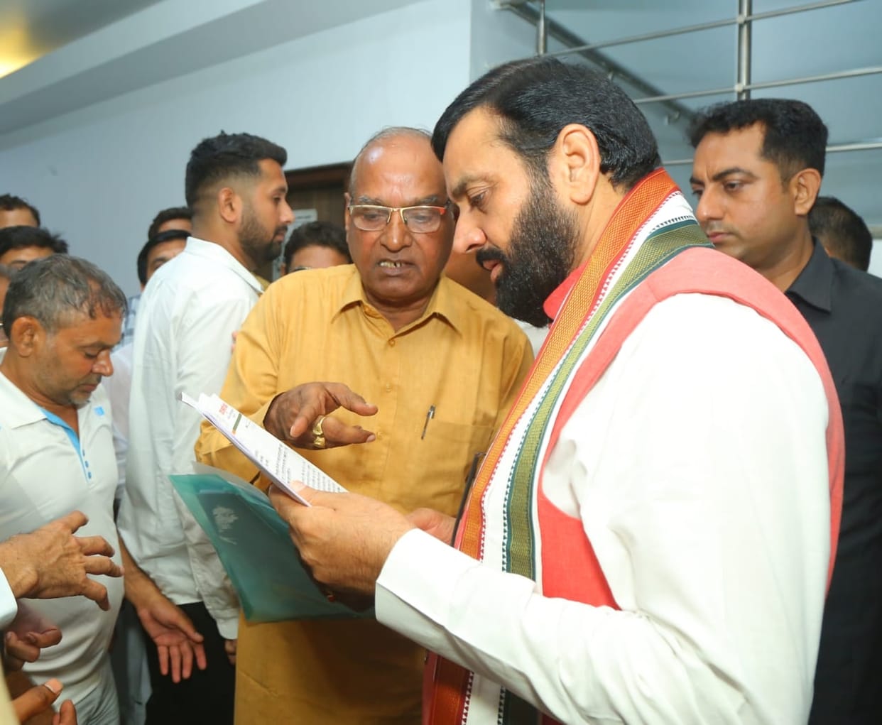 Complaint given to CM regarding the drain being built in Ward-10