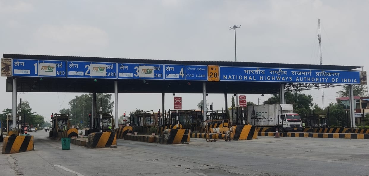 Govt proposes annual and lifetime toll passes with fastag for national highways and expressways know details